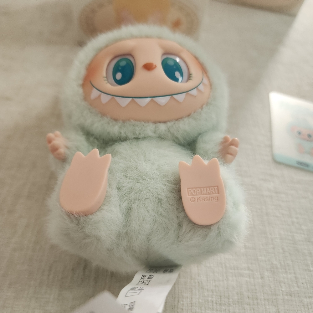 Authentic Labubu - Picture 2 of 7